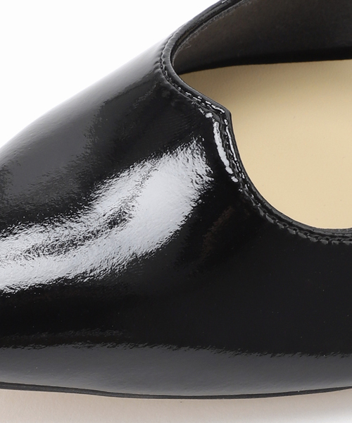 LE TALON(ルタロン)の「ポインテッドクロスハートストラップフラット(その他シューズ・レディース・アイボリー/ブラックミックス・22.5cm/23cm/23.5cm/24cm/25cm/22cm/24.5cm)」の15枚目の写真