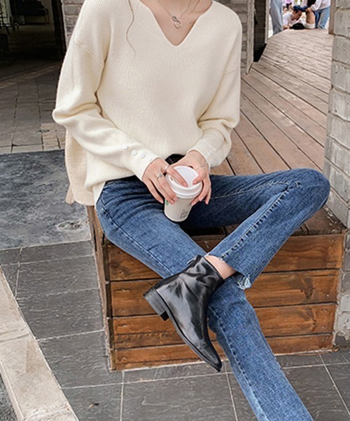 Miniministore(ミニミニストア)の「【新色追加】ニットトップス レディース Vネック長袖(ニット/セーター・レディース・ホワイト/ブラック/モカ/ブラウン/ベージュ/グレー・M/L)」の13枚目の写真