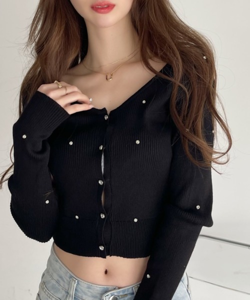 Ada.(エイダ)の「ビジュー ニット Vネック カーディガン(カーディガン/ボレロ・レディース・ピンク/アイボリー/ブラック・FREE)」の2枚目の写真