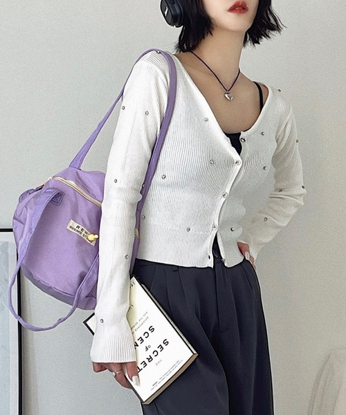 Ada.(エイダ)の「ビジュー ニット Vネック カーディガン(カーディガン/ボレロ・レディース・ピンク/アイボリー/ブラック・FREE)」の6枚目の写真