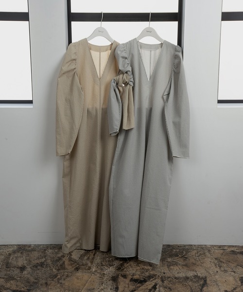 lawgy(ラウジー)の「v shoulder puff check op / vショルダーパフチェックワンピ(ワンピース・レディース・ホワイト/ベージュ・FREE)」の21枚目の写真