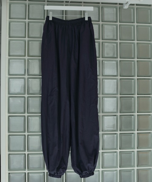 anuke（アンヌーク）の「anuke Nylon Volume Pants ナイロン