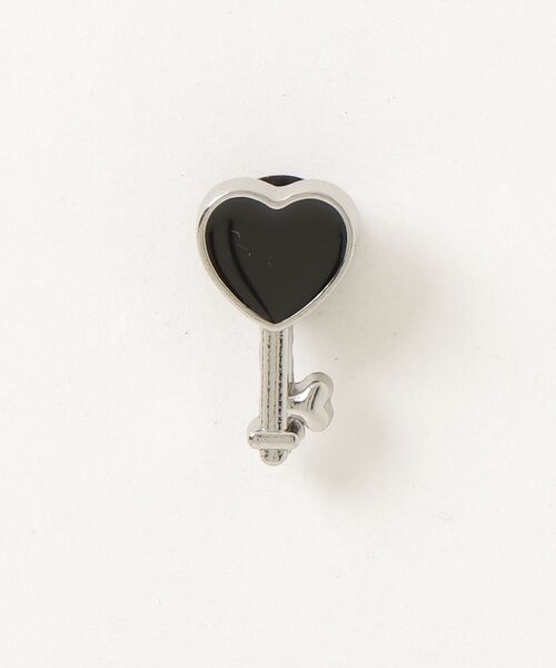 crocs(クロックス)の「crocs JIBBITZ Silver and Black Heart Key / クロックス ジビッツ シルバー アンド ブラック ハート キー(シューズアクセサリー・レディース・マルチ・FREE)」の1枚目の写真