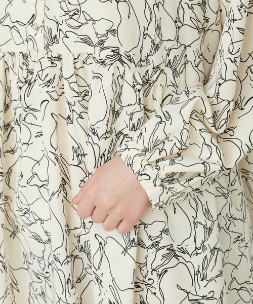 un dix cors（アンディコール）の「線画フラワープリントワンピース（ワンピース・レディース・ホワイト/ブラック・FREE）」の16枚目の写真