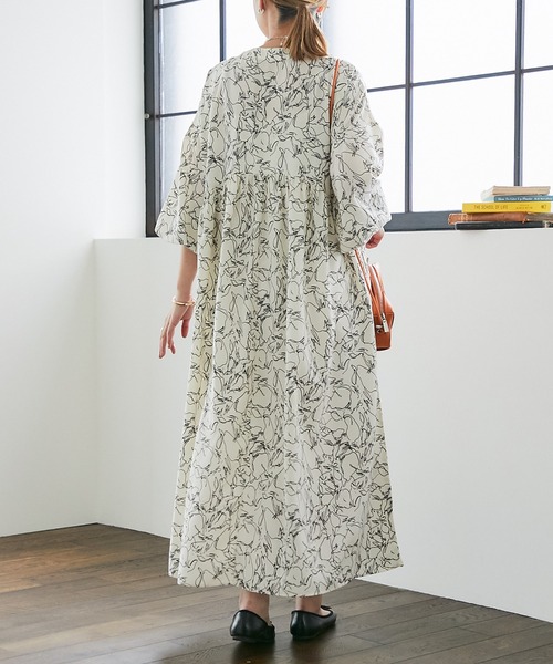 un dix cors（アンディコール）の「線画フラワープリントワンピース（ワンピース・レディース・ホワイト/ブラック・FREE）」の6枚目の写真