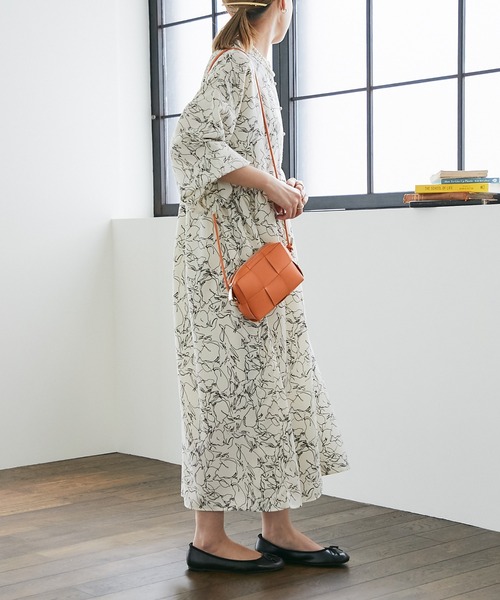 un dix cors（アンディコール）の「線画フラワープリントワンピース（ワンピース・レディース・ホワイト/ブラック・FREE）」の7枚目の写真