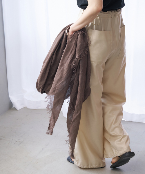 IENA（イエナ）の「【NIMNIMDUAI/ニムニムデュアイ】LINEN GAUZE SOLID リネンガーゼ ストール（ストール/ショール・レディース・ブラウン/パープル/ライトブルー/グリーン/キャメル/ウッド/イエロー系その他・FREE）」の20枚目の写真