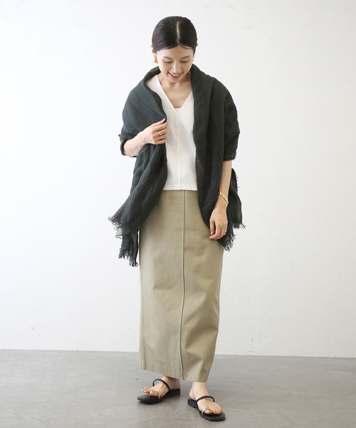 IENA（イエナ）の「【NIMNIMDUAI/ニムニムデュアイ】LINEN GAUZE SOLID リネンガーゼ ストール（ストール/ショール・レディース・ブラウン/パープル/ライトブルー/グリーン/キャメル/ウッド/イエロー系その他・FREE）」の11枚目の写真
