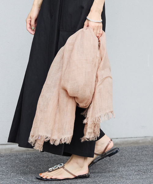 IENA（イエナ）の「【NIMNIMDUAI/ニムニムデュアイ】LINEN GAUZE SOLID リネンガーゼ ストール（ストール/ショール・レディース・ブラウン/パープル/ライトブルー/グリーン/キャメル/ウッド/イエロー系その他・FREE）」の19枚目の写真