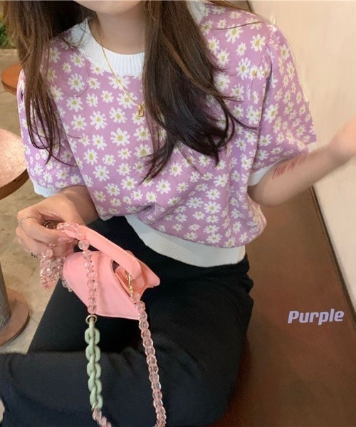 Achic(アシック)の「小花柄ニットトップス(Tシャツ/カットソー・レディース・ブラック/ブルー/パープル・M)」の4枚目の写真