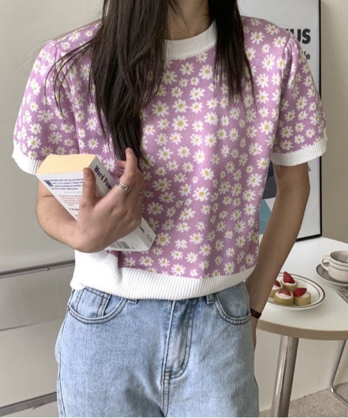 Achic(アシック)の「小花柄ニットトップス(Tシャツ/カットソー・レディース・ブラック/ブルー/パープル・M)」の7枚目の写真