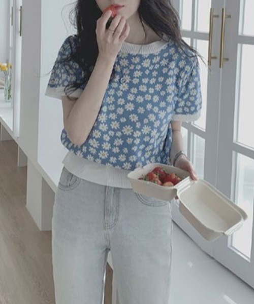 Achic(アシック)の「小花柄ニットトップス(Tシャツ/カットソー・レディース・ブラック/ブルー/パープル・M)」の16枚目の写真