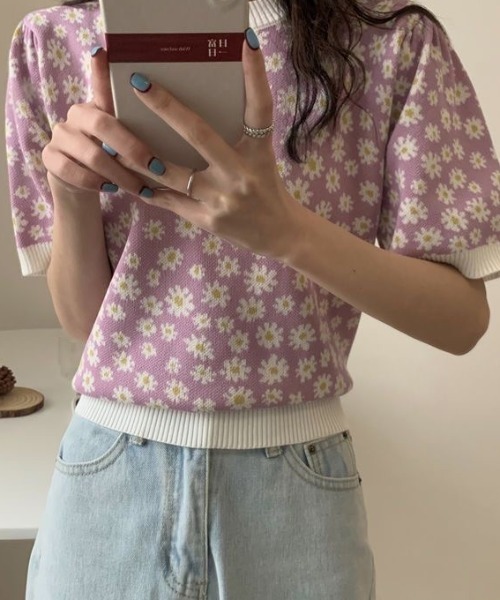 Achic(アシック)の「小花柄ニットトップス(Tシャツ/カットソー・レディース・ブラック/ブルー/パープル・M)」の11枚目の写真