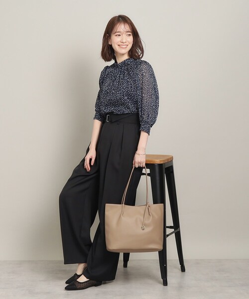 ITS'DEMO（イッツデモ）の「◆【通勤】軽量合皮タックハンドルA4トート（トートバッグ・レディース・ライトブルー/ブラック/ブラウン系/アイボリー/ライトパープル・00）」の22枚目の写真