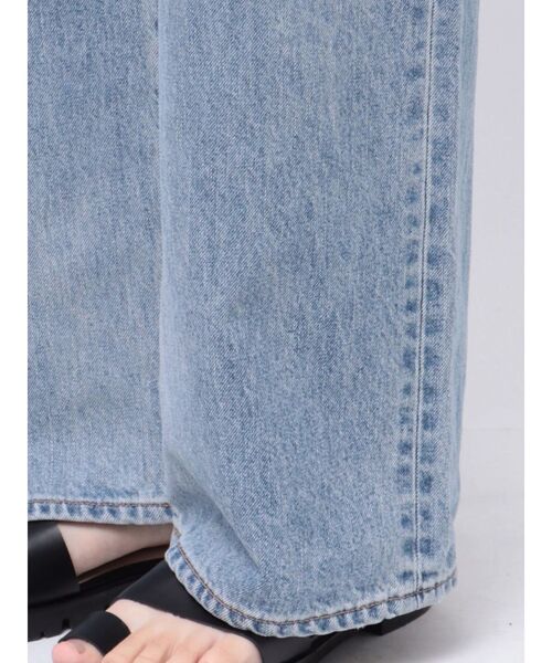 Ungrid(アングリッド)の「リメイクデザインルーズデニム(デニムパンツ・レディース・ブルー/ブラック・23inch/24inch/25inch/26inch)」の12枚目の写真