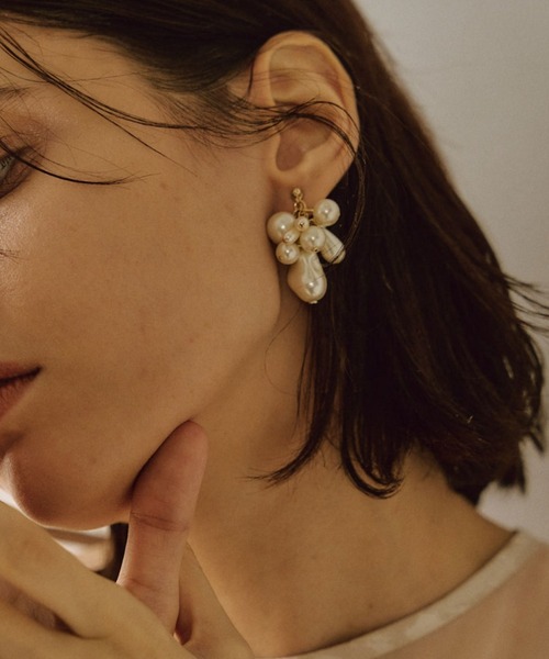 LE'RURE(リルアー)の「Opal earring(イヤリング・レディース・オフホワイト・FREE)」の1枚目の写真