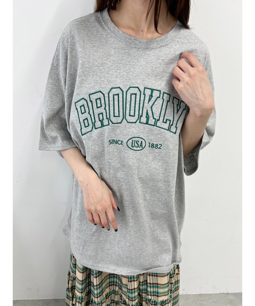 WC(ダブル シー)の「BROOKLYNロゴ ビッグTee(Tシャツ/カットソー・レディース・グレー/ピンク/ネイビー・FREE)」の5枚目の写真