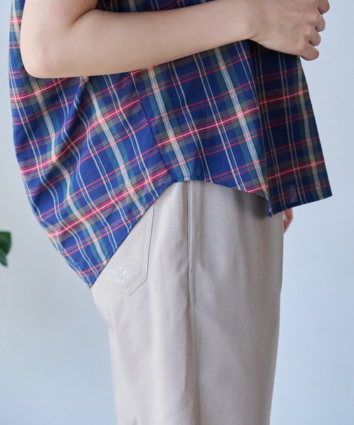 Arnold Palmer(アーノルドパーマー)の「リングチェック 半袖 スキッパーシャツ(シャツ/ブラウス・レディース・ブラック/ベージュ/ネイビー/ホワイト・S/M/L)」の8枚目の写真