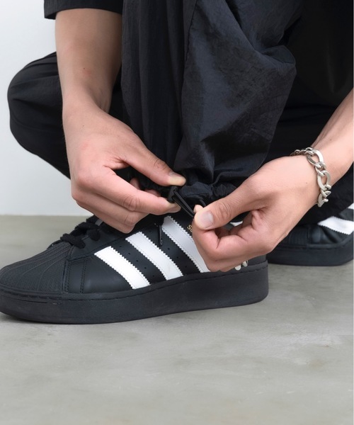 SINSS（シンス）の「Wide straight nylon tech pants / ワイドストレートナイロンテックパンツ（その他パンツ・メンズ・ブラック・SMALL/MEDIUM/LARGE）」の12枚目の写真