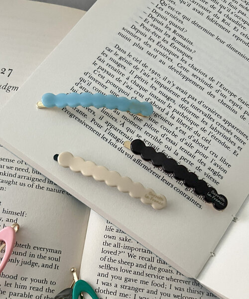 SHENERY(シーナリー)の「ヘアピン(その他ヘアアクセサリー・レディース・アイボリー/ブルー/ブラウン・FREE)」の6枚目の写真