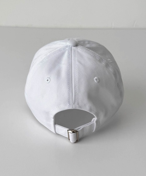 CANAL JEAN(キャナルジーン)の「Lakey Park Mediocre MentalityロゴCAP(キャップ・レディース・ホワイト/ネイビー/ブラウン・ONE SIZE)」の6枚目の写真