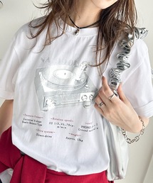 classicalelf | 目を惹くグラフィックデザイン。綿100％レコードプレイヤーグラフィックTシャツ(Tシャツ/カットソー)