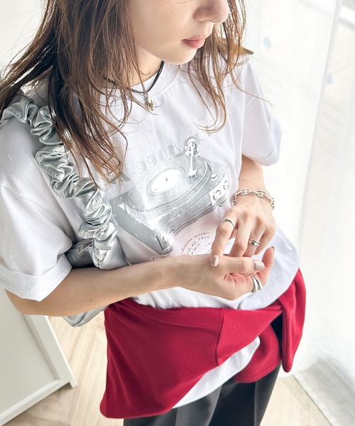 classicalelf（クラシカルエルフ）の「目を惹くグラフィックデザイン。綿100％レコードプレイヤーグラフィックTシャツ（Tシャツ/カットソー・レディース・ホワイト/チャコール・SMALL/MEDIUM/LARGE/X-LARGE）」の13枚目の写真