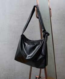 Actually | ブライトフェイクレザーショルダーバッグ(トートバッグ)