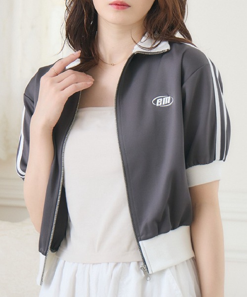 ems excite(エムズエキサイト)の「バイカラーショートトラックJK(Tシャツ/カットソー・レディース・チャコールグレー/オフホワイト/ナチュラル・FREE)」の2枚目の写真