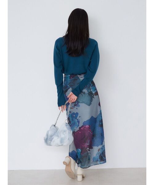 MURUA（ムルーア）の「クルーネックボリュームスリーブニット（ニット/セーター・レディース・ブルー/アイボリー/レッド/グレー/ブラック・FREE）」の20枚目の写真