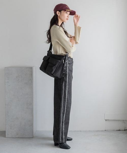 LOWRYS FARM(ローリーズファーム)の「エンブロイダリーCAP 136315(キャップ・レディース・ネイビー/ボルドー・FREE)」の4枚目の写真