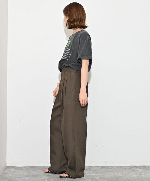 SLOBE IENA  後ろベルトタックパンツ SLOBE IENA（スローブイエナ）の「後ろベルトタックパンツ