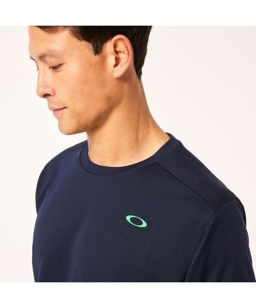 OAKLEY(オークリー)の「オークリー SLANT PLAIN SS TEE 9.0/ Tシャツ/ TRAINING スポーツ・トレーニング/ OAKLEY(Tシャツ/カットソー・メンズ・ネイビー/ブラック/ホワイト・S/M)」の10枚目の写真