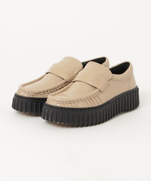 Clarks ベージュ パテント パンプス ローファー スニーカー セール】Torhill Mocc / トーヒルモック（ベージュパテント