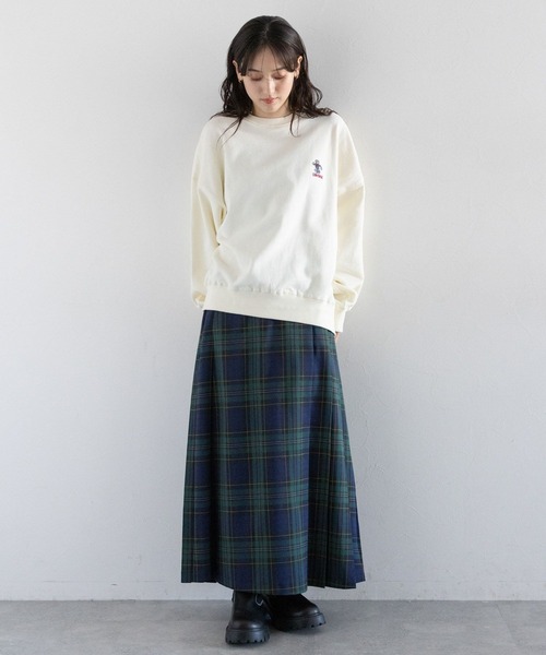 CONVERSE(コンバース)の「CONVERSE/ベアロゴルーズスウェット(スウェット・レディース・ホワイト/ネイビー/ピンク・FREE)」の4枚目の写真