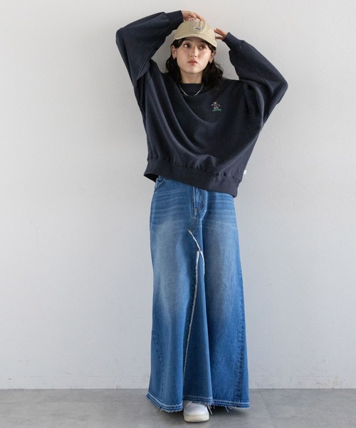 CONVERSE(コンバース)の「CONVERSE/ベアロゴルーズスウェット(スウェット・レディース・ホワイト/ネイビー/ピンク・FREE)」の14枚目の写真