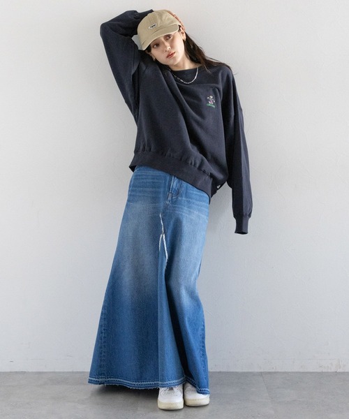 CONVERSE(コンバース)の「CONVERSE/ベアロゴルーズスウェット(スウェット・レディース・ホワイト/ネイビー/ピンク・FREE)」の15枚目の写真