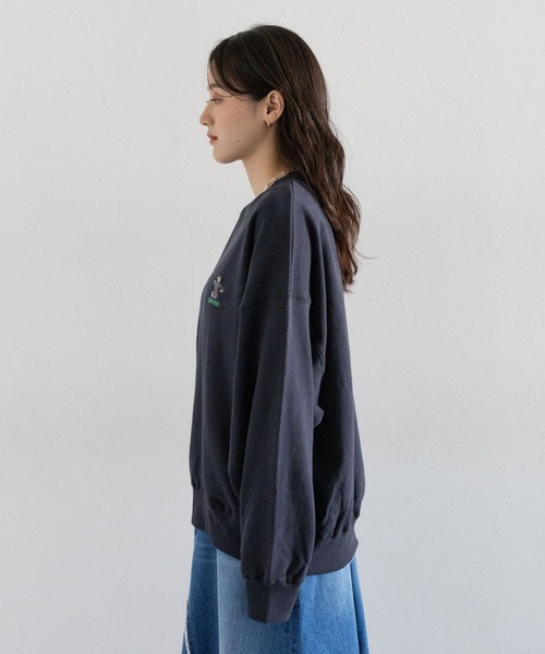 CONVERSE(コンバース)の「CONVERSE/ベアロゴルーズスウェット(スウェット・レディース・ホワイト/ネイビー/ピンク・FREE)」の19枚目の写真