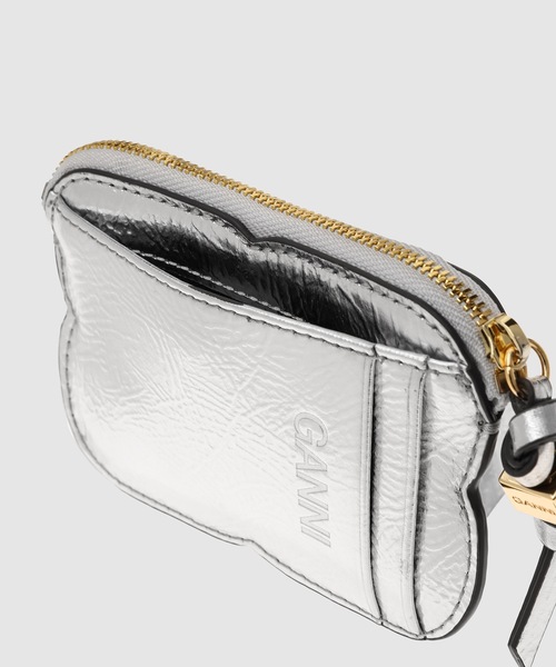 GANNI 財布　シルバー GANNI（ガニー）の「Ganni Bou Compact Zipped Wallet Metallic