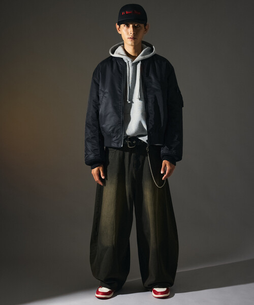 FREAK'S STORE（フリークスストア）の「限定展開 MR HEARTS/ミスターハーツ MR HEARTS/ミスターハーツ VINTAGE WASH WIDE SILHOUETTE CURVE DENIM（デニムパンツ・メンズ・ブラック/サックスブルー/ネイビー・SMALL/MEDIUM/LARGE）」の12枚目の写真