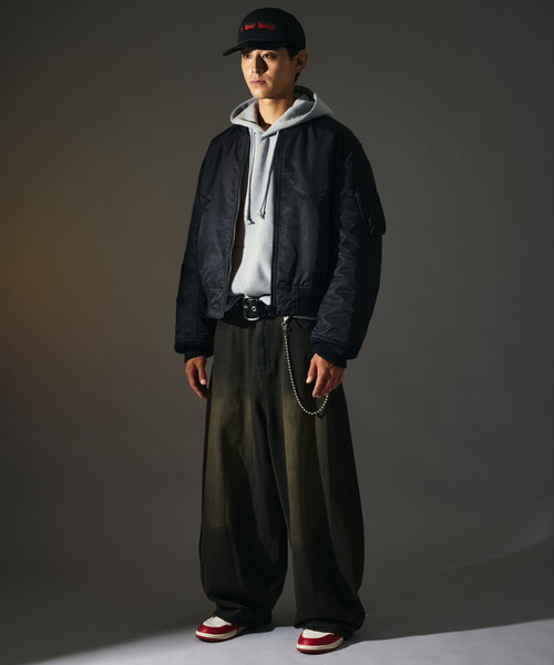 FREAK'S STORE（フリークスストア）の「限定展開 MR HEARTS/ミスターハーツ MR HEARTS/ミスターハーツ VINTAGE WASH WIDE SILHOUETTE CURVE DENIM（デニムパンツ・メンズ・ブラック/サックスブルー/ネイビー・SMALL/MEDIUM/LARGE）」の15枚目の写真