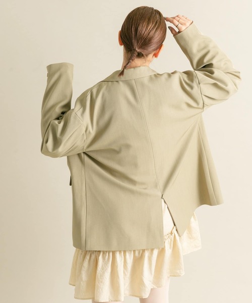 KBF（ケイビーエフ）の「ショルダータックBIGジャケット（その他アウター・レディース・カーキ/グレー系その他・ONE）」の17枚目の写真