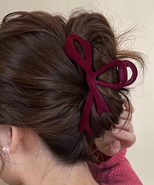 ammy.（エイミードット）の「【 ammy. / エイミードット 】 ツイスト リボン バンスクリップ（バレッタ/ヘアクリップ・レディース・ブラック/ブラウン/ワインレッド・FREE）」の7枚目の写真
