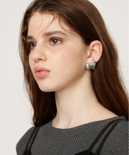 SLY(スライ)の「HEART METAL P/EARRING ハート メタル ピアス(ピアス(両耳用)・レディース・シルバー/ゴールド・FREE)」の6枚目の写真