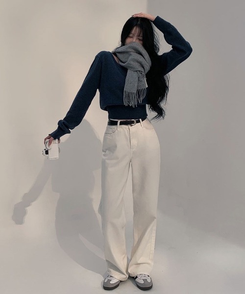 BEIDELLI（ベイデリー）の「[BELLIDE MADE] ソフトヘンリーネックボタンニット（ニット/セーター・レディース・ブラック/ネイビー/ベージュ/グレー・FREE）」の6枚目の写真