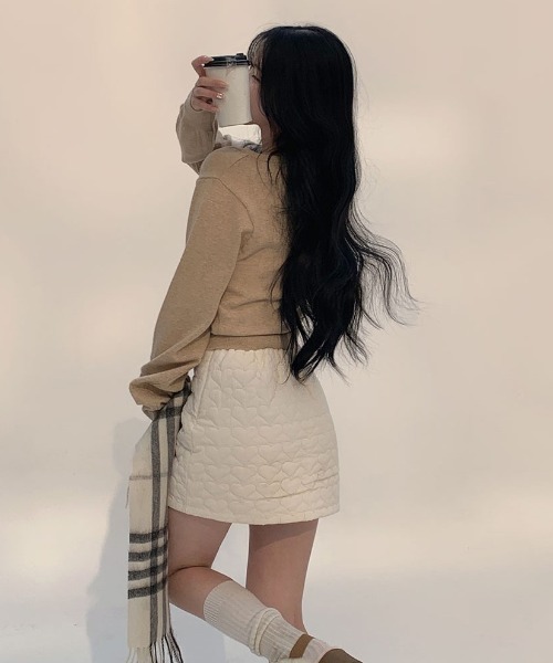 BEIDELLI（ベイデリー）の「[BELLIDE MADE] ソフトヘンリーネックボタンニット（ニット/セーター・レディース・ブラック/ネイビー/ベージュ/グレー・FREE）」の22枚目の写真