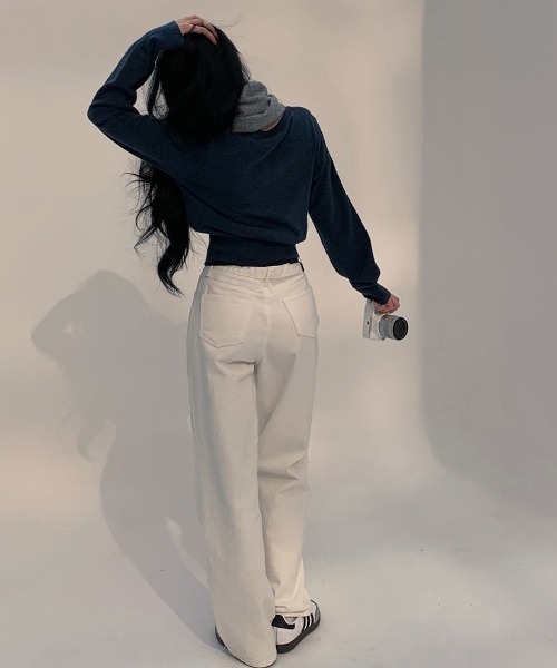 BEIDELLI（ベイデリー）の「[BELLIDE MADE] ソフトヘンリーネックボタンニット（ニット/セーター・レディース・ブラック/ネイビー/ベージュ/グレー・FREE）」の7枚目の写真