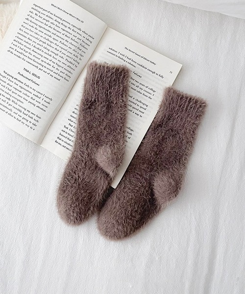 aimoha（アイモハ）の「【aimoha-KIDS-】ふわふわソックス (AW)（ソックス/靴下・キッズ・ベージュ/ホワイト/ライトオリーブ/ピンク/キャメル/バーガンディー/ブルー/ブラック/チョコ・SMALL/MEDIUM/LARGE）」の3枚目の写真