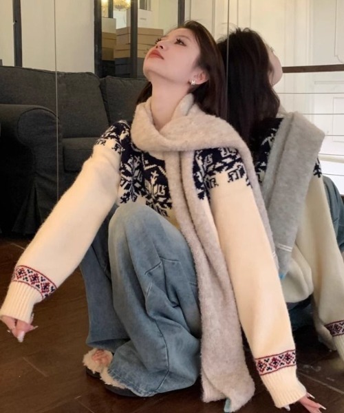 paravion（パラビオン）の「ノルディックニットプルオーバー（ニット/セーター・レディース・グレー/ホワイト/レッド・FREE）」の9枚目の写真