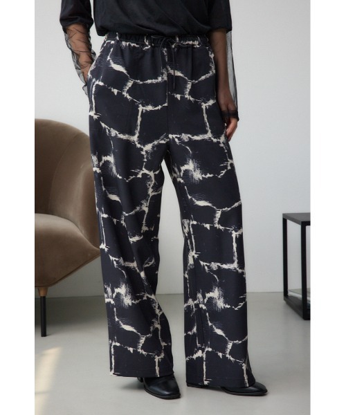 AZUL by moussy（アズールバイマウジー）の「パッチポケットイージーパンツ（スラックス・レディース・ブラック系その他/グレー系その他・SMALL/MEDIUM）」の3枚目の写真